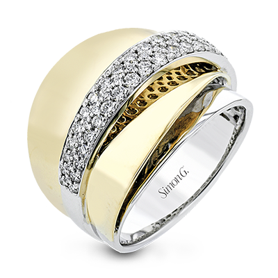 Right Hand Ring in 18k Gold with Diamonds