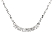 Collier élégant incurvé en diamants