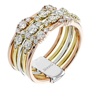 Right Hand Ring in 18k Gold with Diamonds