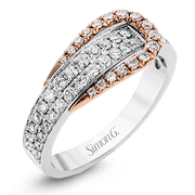 Bague main droite en or 18 carats avec diamants