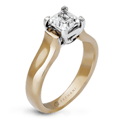 Engagement Ring in 14k Gold