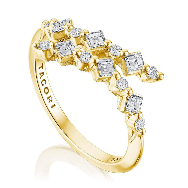 Carré and Round Diamond Ring in 18kt Yellow Gold