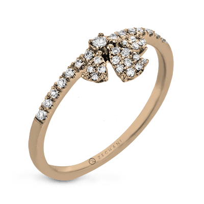 Right Hand Ring in 14k Gold with Diamonds