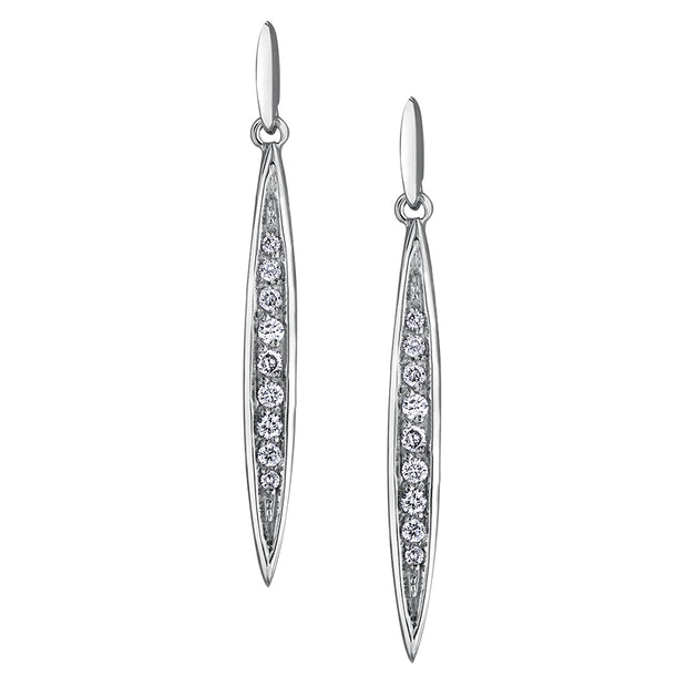 Boucles d'oreilles pendantes en or blanc en forme de marquise avec diamants