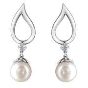 Boucles d'oreilles pendantes en perles et diamants canadiens