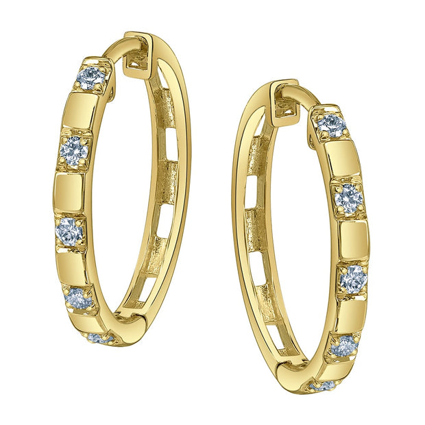 Boucles d'oreilles créoles serties de diamants canadiens