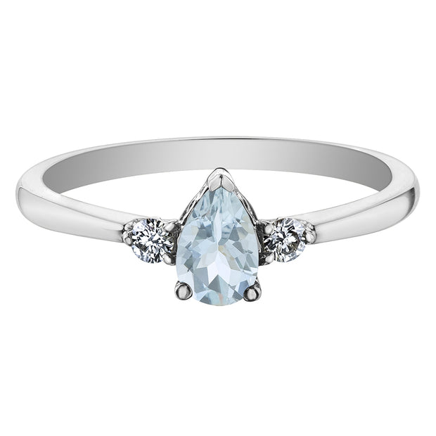 Pear-Shaped Aquamarine Ring with Canadian Diamond Accents