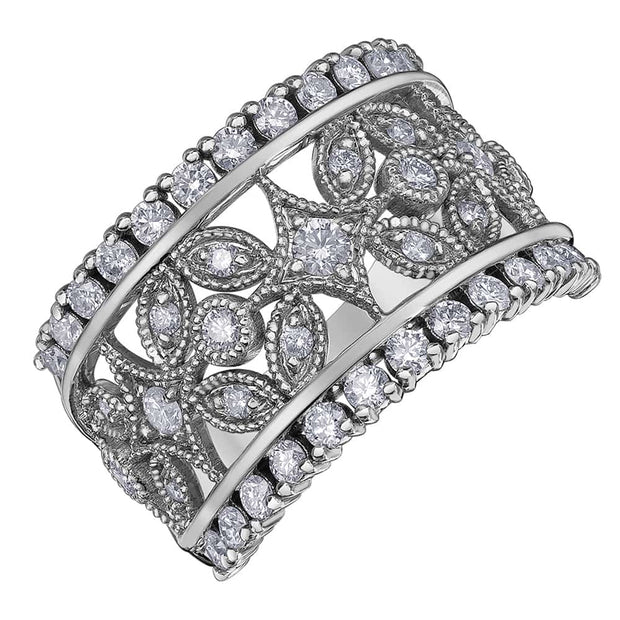 Bague en diamant d'inspiration vintage pour la main droite