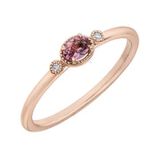 Bague trois pierres en tourmaline rose ovale et diamants