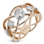 Right Hand Ring in 18k Gold with Diamonds