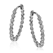 Hoop Earring in 18k Gold with Diamonds