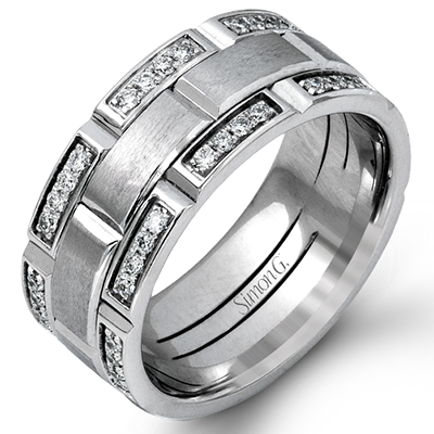 Men Ring in 14k Gold with Diamonds