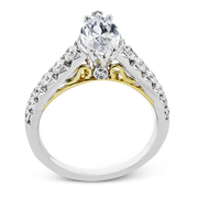 Engagement Ring in 18k Gold with Diamonds