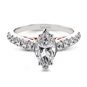 Engagement Ring in 18k Gold with Diamonds