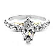 Engagement Ring in 18k Gold with Diamonds