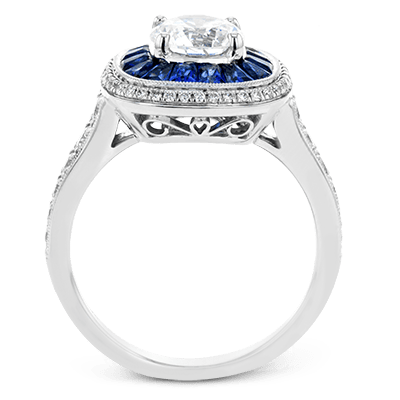 Engagement Ring in 18k Gold with Diamonds