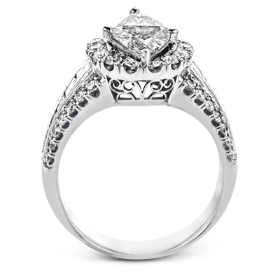 Engagement Ring in 18k Gold with Diamonds