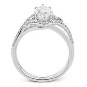 Engagement Ring in 18k Gold with Diamonds
