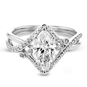 Engagement Ring in 18k Gold with Diamonds