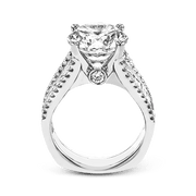 Engagement Ring in 18k Gold with Diamonds