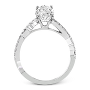 Engagement Ring in 18k Gold with Diamonds