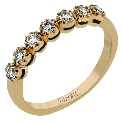 Right Hand Ring in 18k Gold with Diamonds