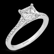 Engagement Ring in 18k Gold with Diamonds