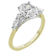 Engagement Ring in 18k Gold with Diamonds