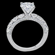 Engagement Ring in 18k Gold with Diamonds