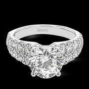 Engagement Ring in 18k Gold with Diamonds