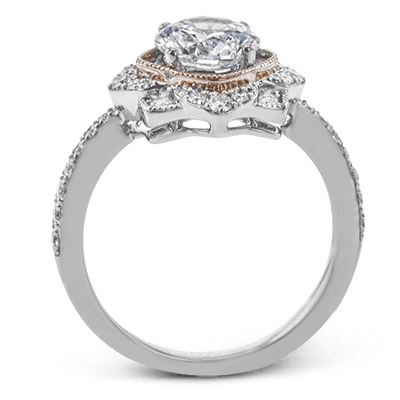 Engagement Ring in 18k Gold with Diamonds