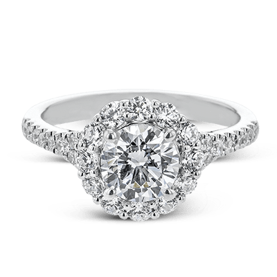 Engagement Ring in 18k Gold with Diamonds