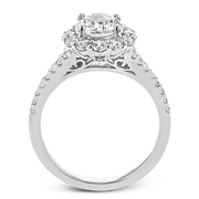 Engagement Ring in 18k Gold with Diamonds