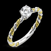 Engagement Ring in 18k Gold
