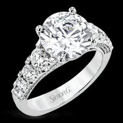 Engagement Ring in 18k Gold with Diamonds