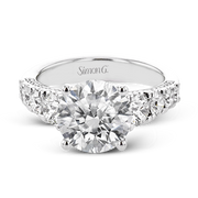 Engagement Ring in 18k Gold with Diamonds