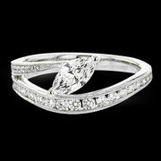 Engagement Ring in 18k Gold with Diamonds