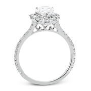 Engagement Ring in 18k Gold with Diamonds