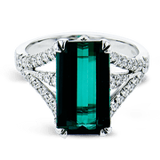 Color Ring in 18k Gold with Diamonds