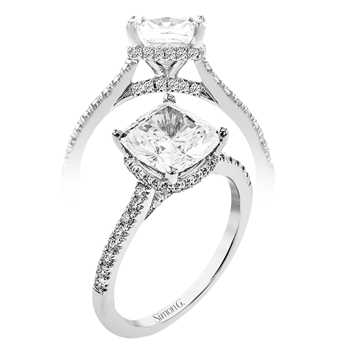 Engagement Ring in 18k Gold with Diamonds