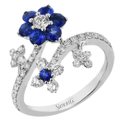 Color Ring in 18k Gold with Diamonds