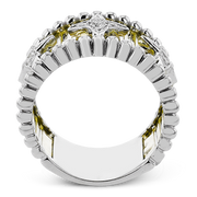Right Hand Ring in 18k Gold with Diamonds