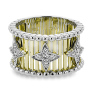 Right Hand Ring in 18k Gold with Diamonds