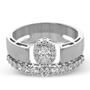 Right Hand Ring in 18k Gold with Diamonds