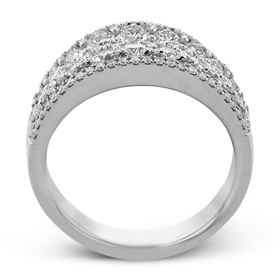 Right Hand Ring in 18k Gold with Diamonds