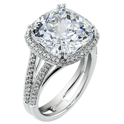 Engagement Ring in 18k Gold with Diamonds