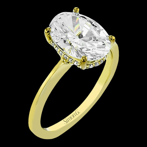 Engagement Ring in 18k Gold with Diamonds