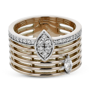 Right Hand Ring in 18k Gold with Diamonds