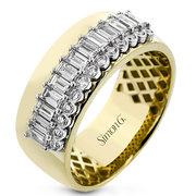 Right Hand Ring in 18k Gold with Diamonds