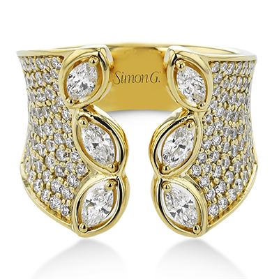 Bague main droite en or 18 carats avec diamants